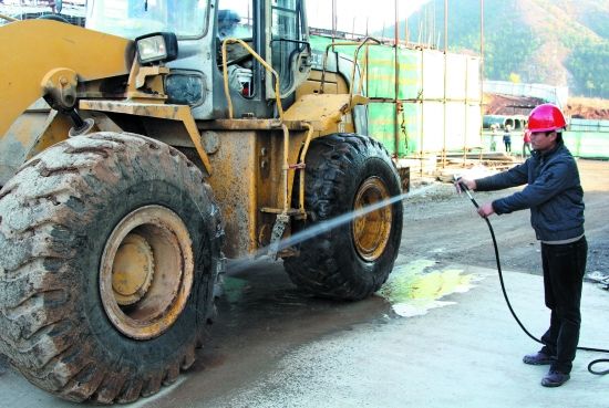 看（kàn）北京如何治理監測揚塵-環境監測治理